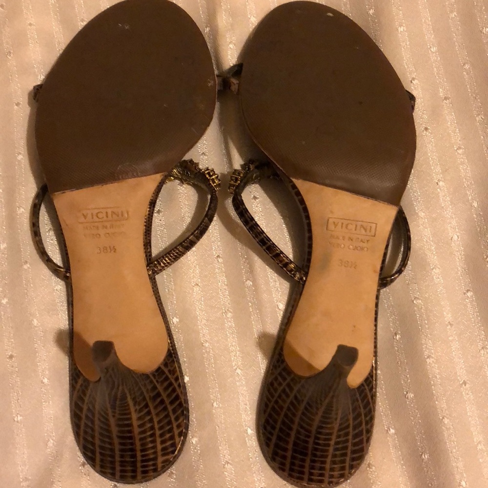 Shoes - Picture 7 of 8